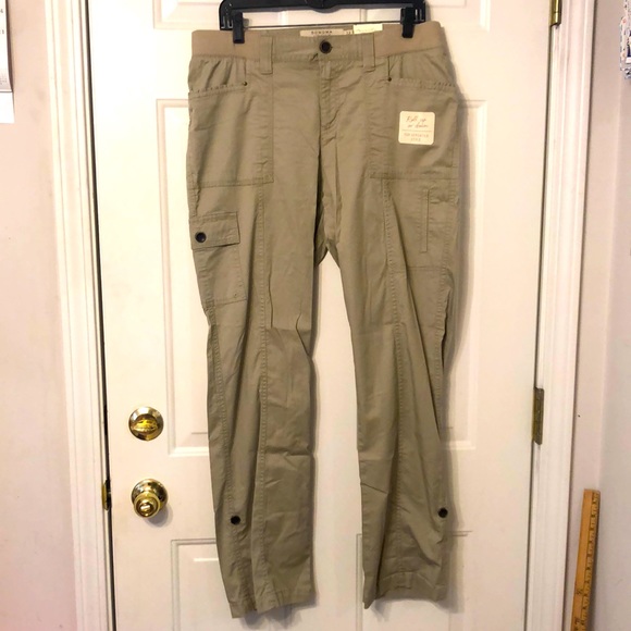 Sonoma Pants - NWT Sonoma khaki convertible pants, size 12.